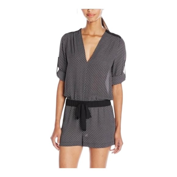 BCBGMAXAZRIA XS Black Printed Francis Roll Tab Sleeves V Neck Romper - Picture 1 of 6